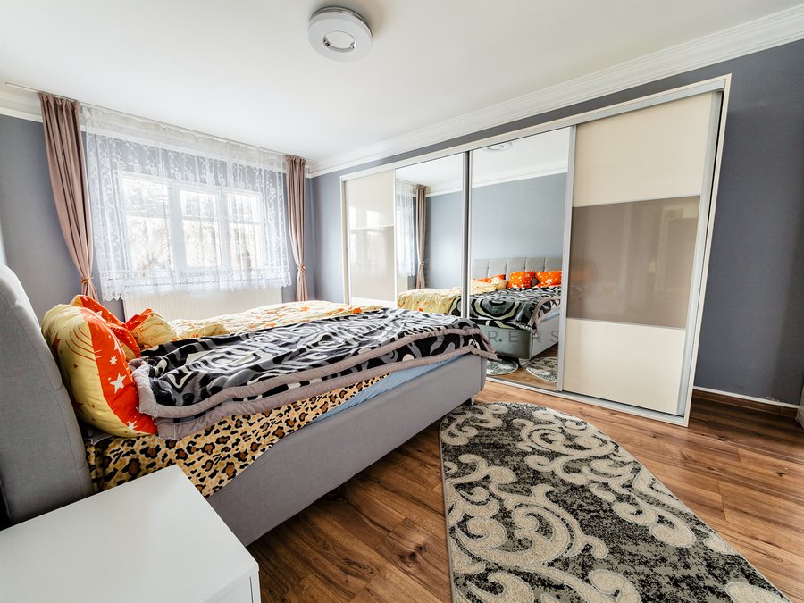 Same bedroom after Pitchific optimization
